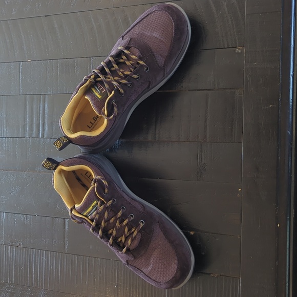 L.L. Bean Snow Sneaker 5 Lace Up - Picture 3 of 5